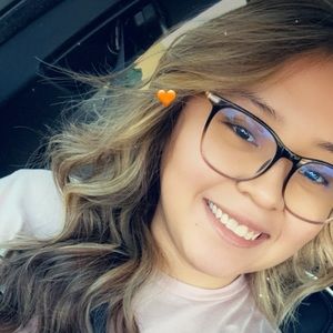 Meet your Posher, Reyna